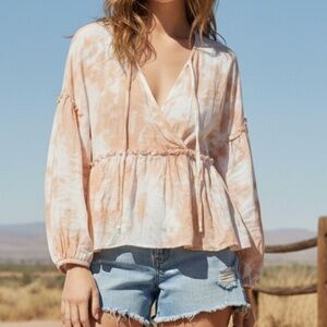 Talulah Tie Dye Tiered Blouson Sleeve Boho Top SIZE SMALL